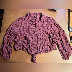 American Eagle Plaid Button-Up Shirt in Red and Black